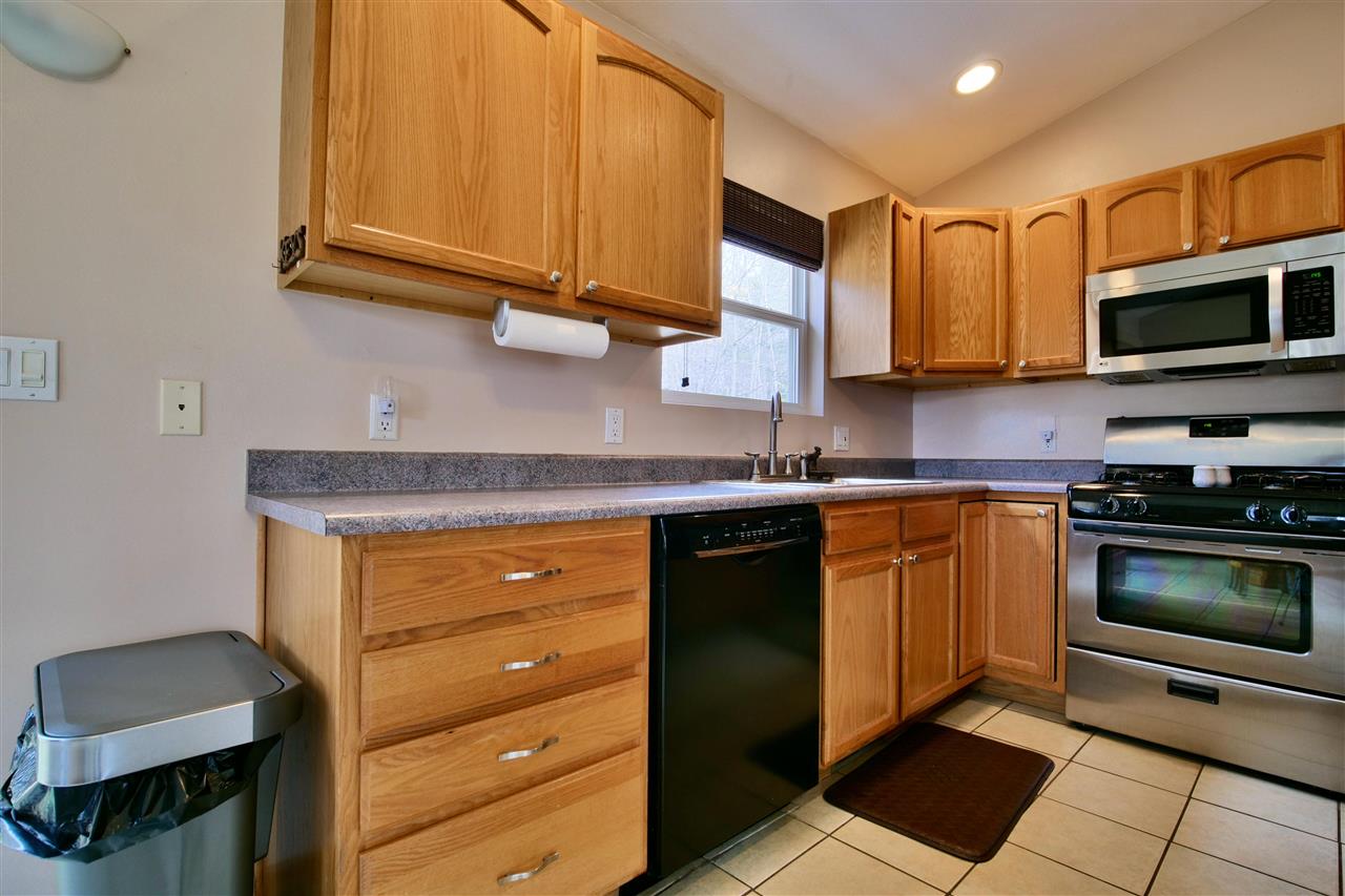 3320 Nimrod Road Traverse City, MI 49685 - Photo 8 of 32 1886977-7.JPG
