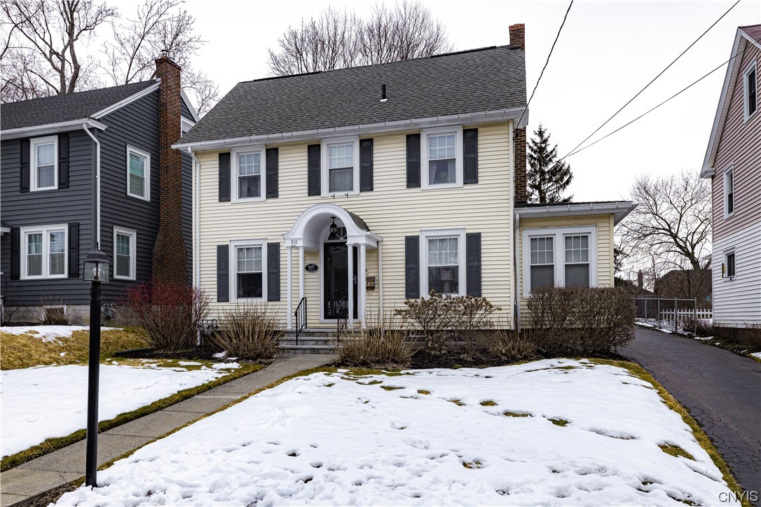 311 Carlton Road Syracuse, NY 13207 - Photo 3 of 27