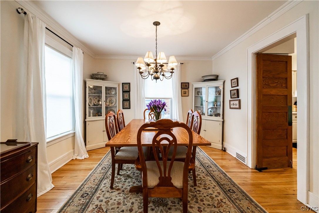 311 Carlton Road Syracuse, NY 13207 - Photo 6 of 27 DINING ROOM