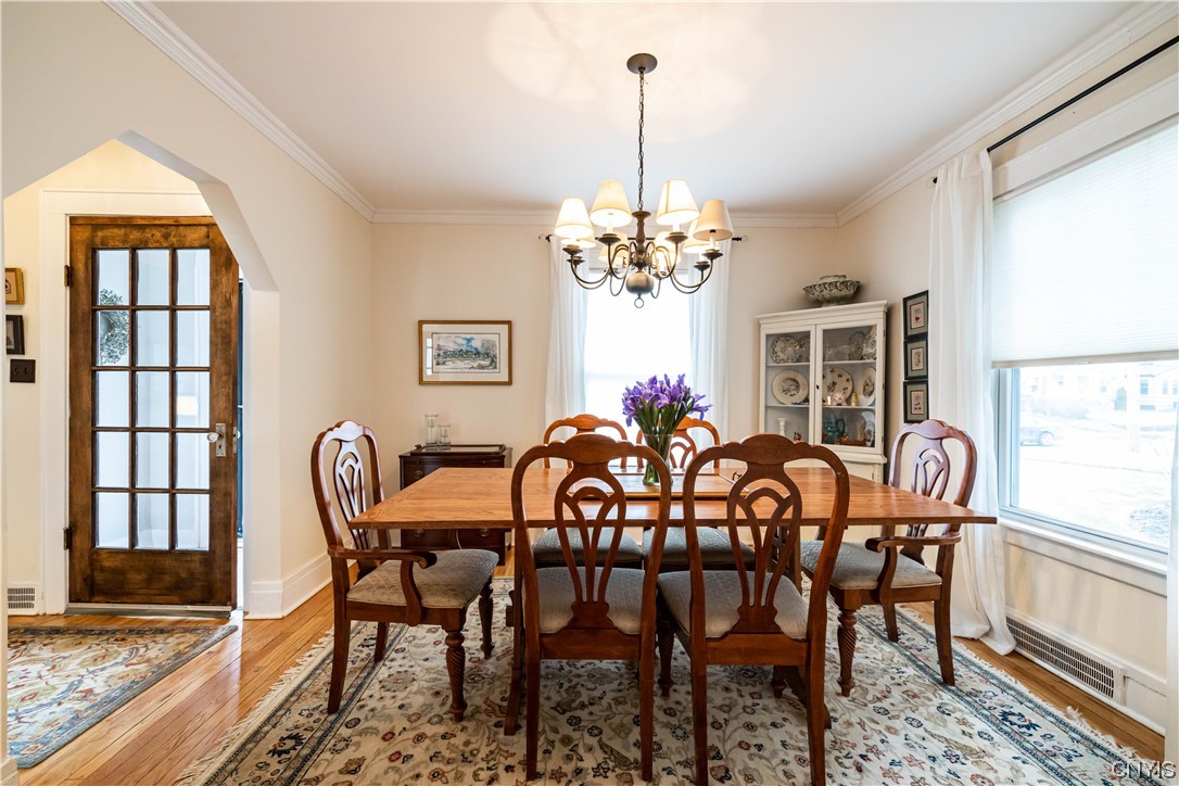 311 Carlton Road Syracuse, NY 13207 - Photo 7 of 27 DINING ROOM