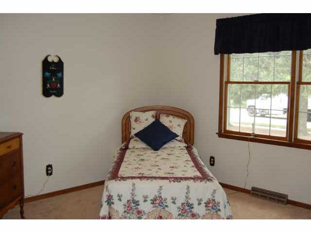 781 Bernhard Road Columbus, OH 43213 - Photo 4 of 7