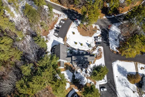 $329,999 | 5 Glengarry Drive, Unit 5, Stratham, NH 03885