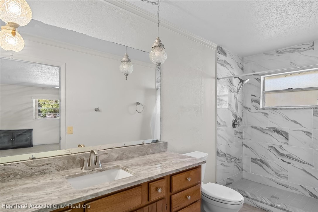 7801 Pine Glen Road Sebring, FL 33876 - Photo 23 of 50 BATHROOM