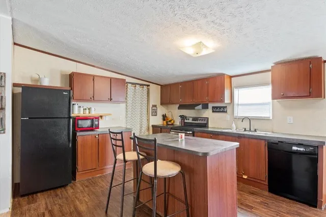 $204,500 | 247 North Lake Street, Axtell, TX 76624