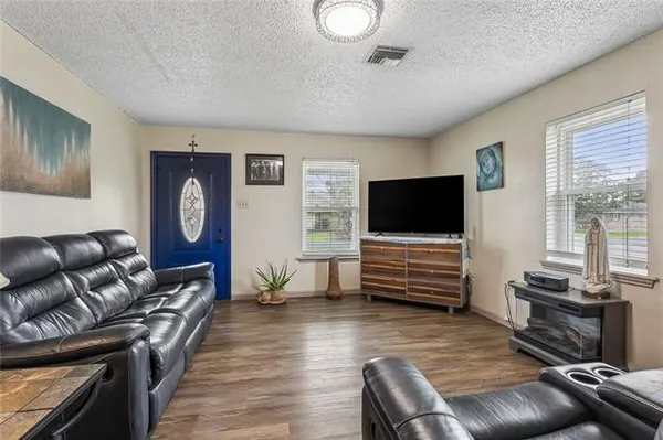 $259,900 | 1401 Avenue C, Marrero, LA 70072