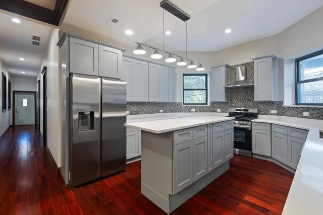 $475,000 | 444 East 48th Street, Unit 1W, Chicago, IL 60615