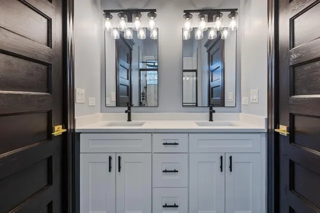 $475,000 | 444 East 48th Street, Unit 1W, Chicago, IL 60615