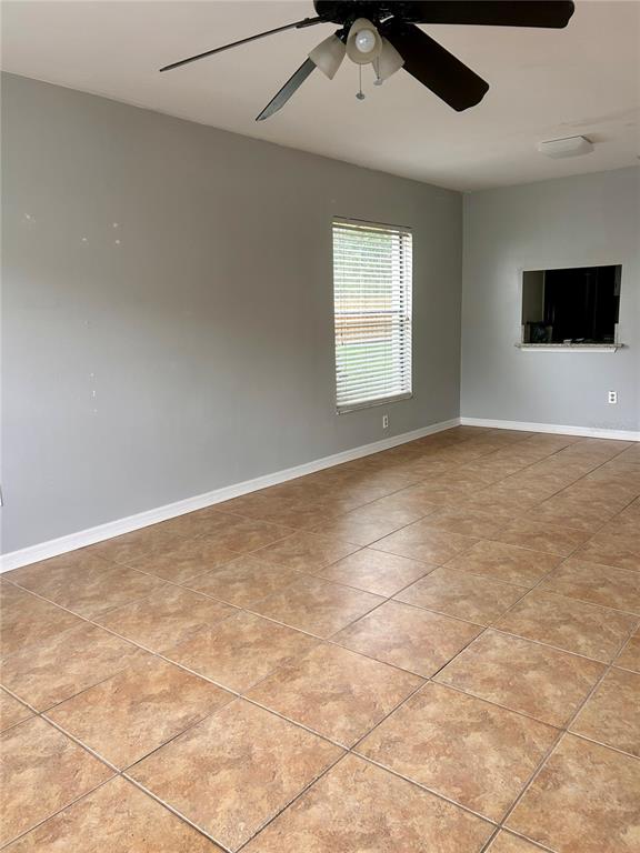 1701 Shady Ridge Court, Unit 247 Orlando, FL 32807 - Photo 2 of 14