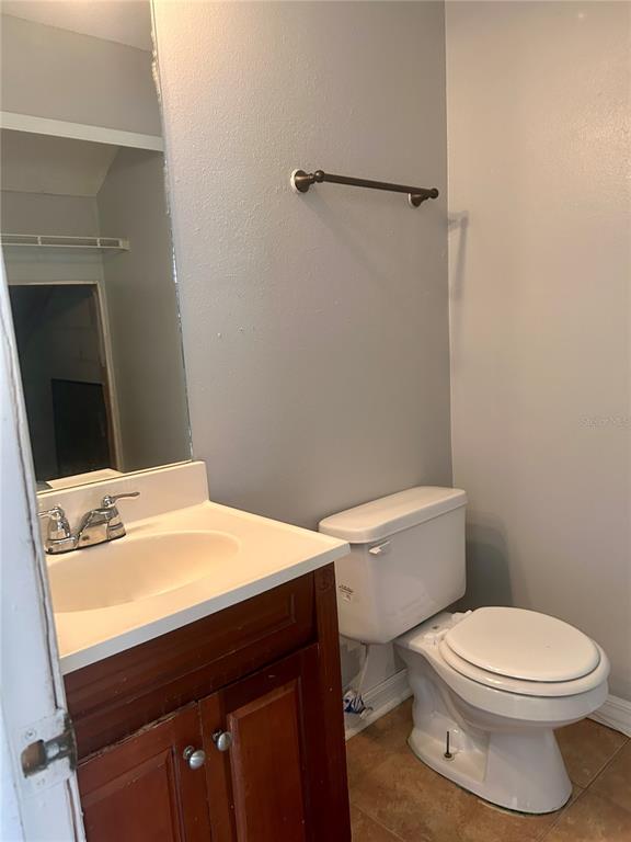 1701 Shady Ridge Court, Unit 247 Orlando, FL 32807 - Photo 4 of 14