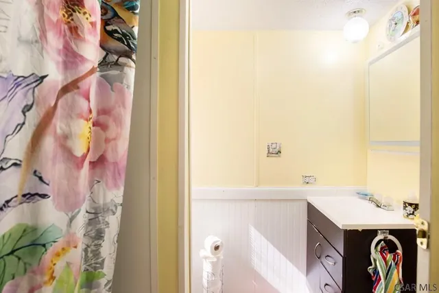 $38,500 | 248 Thomas Street, Hollsopple, PA 15935