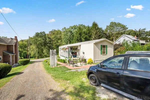 $34,000 | 248 Thomas Street, Hollsopple, PA 15935