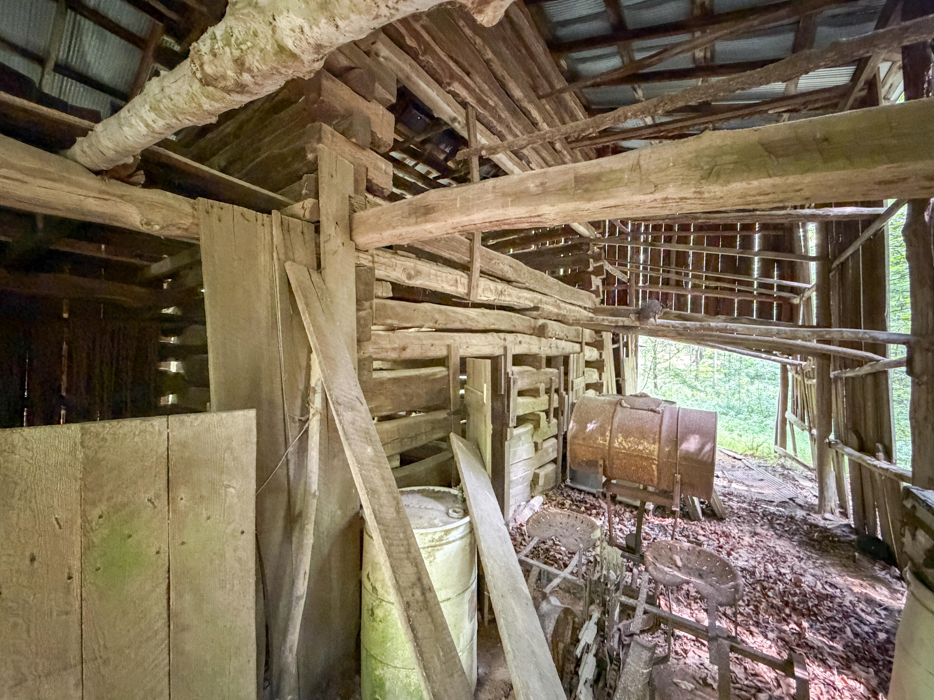 2045 Teges Creek Road Manchester, KY 40962 - Photo 58 of 78 LightroomRealEstateEdits-56