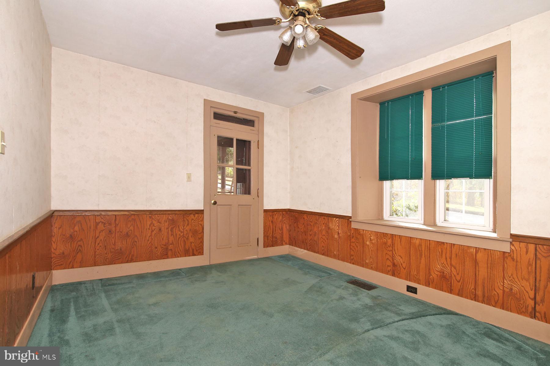 150 Anthracite Road Lebanon, PA 17042 - Photo 32 of 57 an empty room with windows and fan