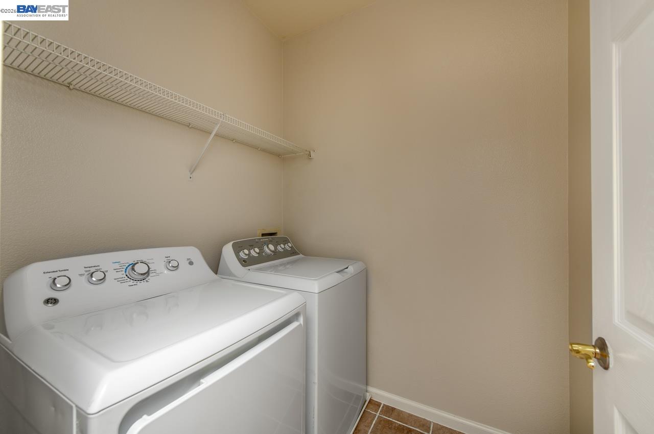 3391 Monaghan Street Dublin, CA 94568 - Photo 22 of 57 a utility room with dryer and washer