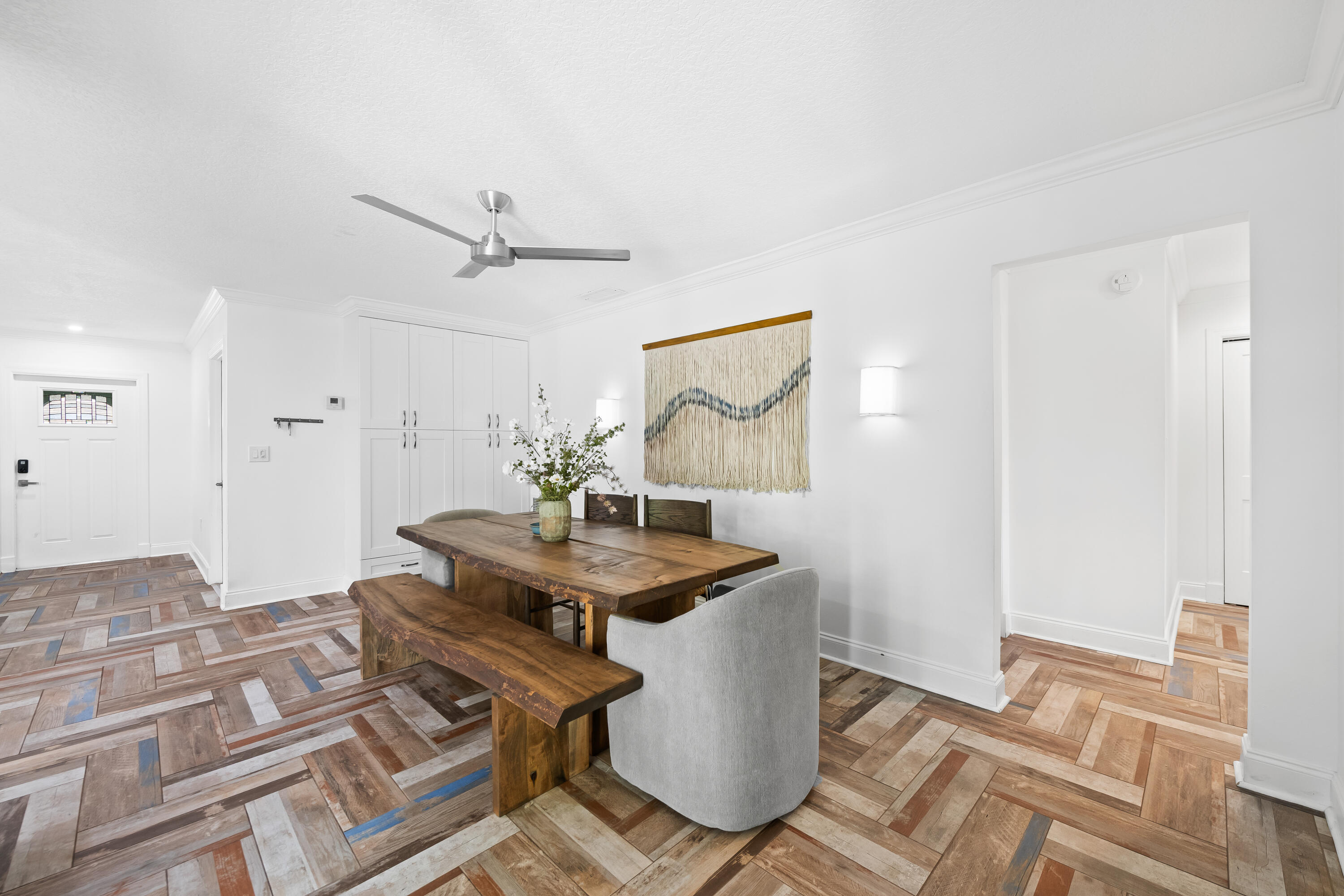 3333 Northwest 26th Court Boca Raton, FL 33434 - Photo 9 of 41 a living room with dining table