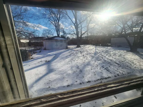 $3,000 | 8235 West Summerdale Avenue, Chicago, IL 60656