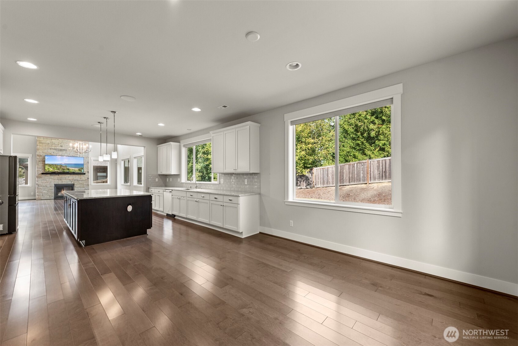 9818 Northeast 162nd Street Bothell, WA 98011 - Photo 6 of 37 Gallery Image 6