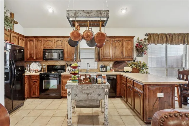 $299,500 | 10076 Bull Run, Fort Worth, TX 76177