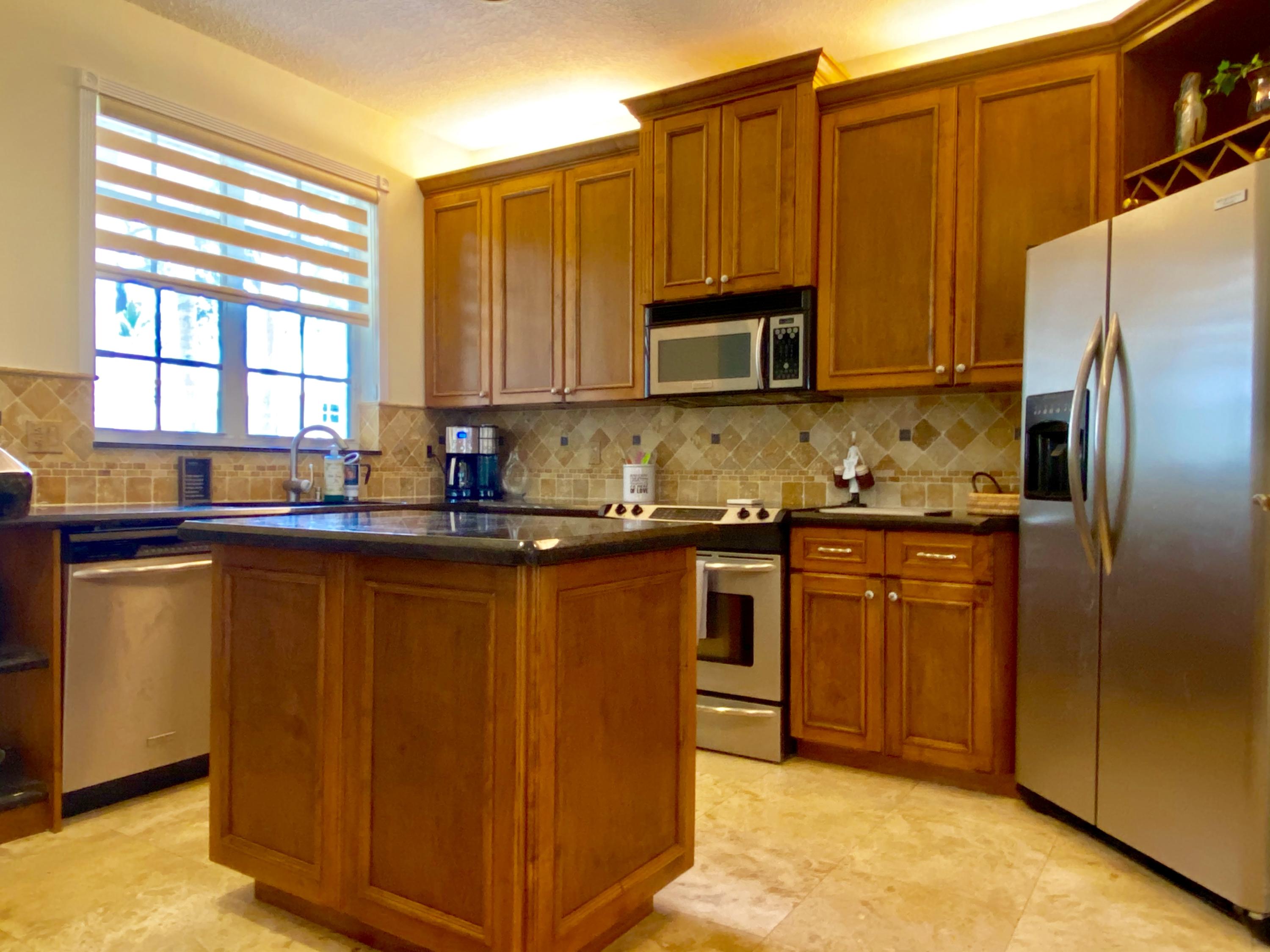 23489 Water Circle Boca Raton, FL 33486 - Photo 2 of 40 Kitchen
