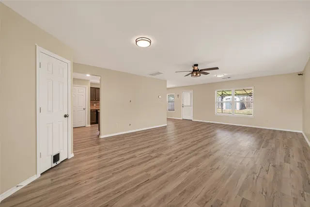 $299,000 | 1308 Winding Willow Drive, Pinehurst, TX 77362