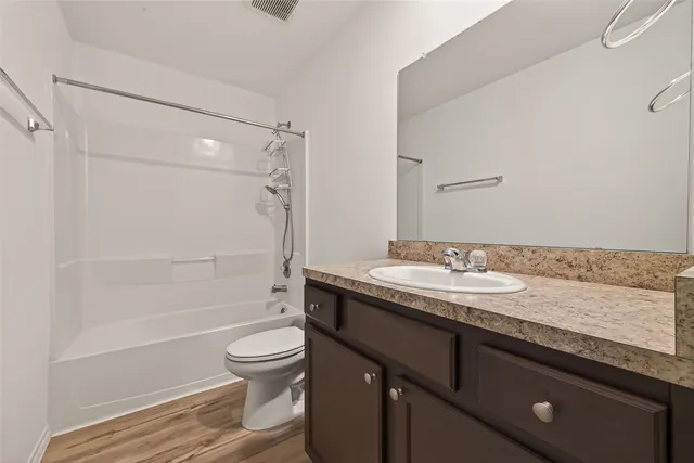 $299,000 | 1308 Winding Willow Drive, Pinehurst, TX 77362