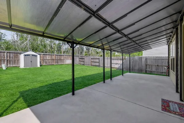 $289,000 | 1308 Winding Willow Drive, Pinehurst, TX 77362