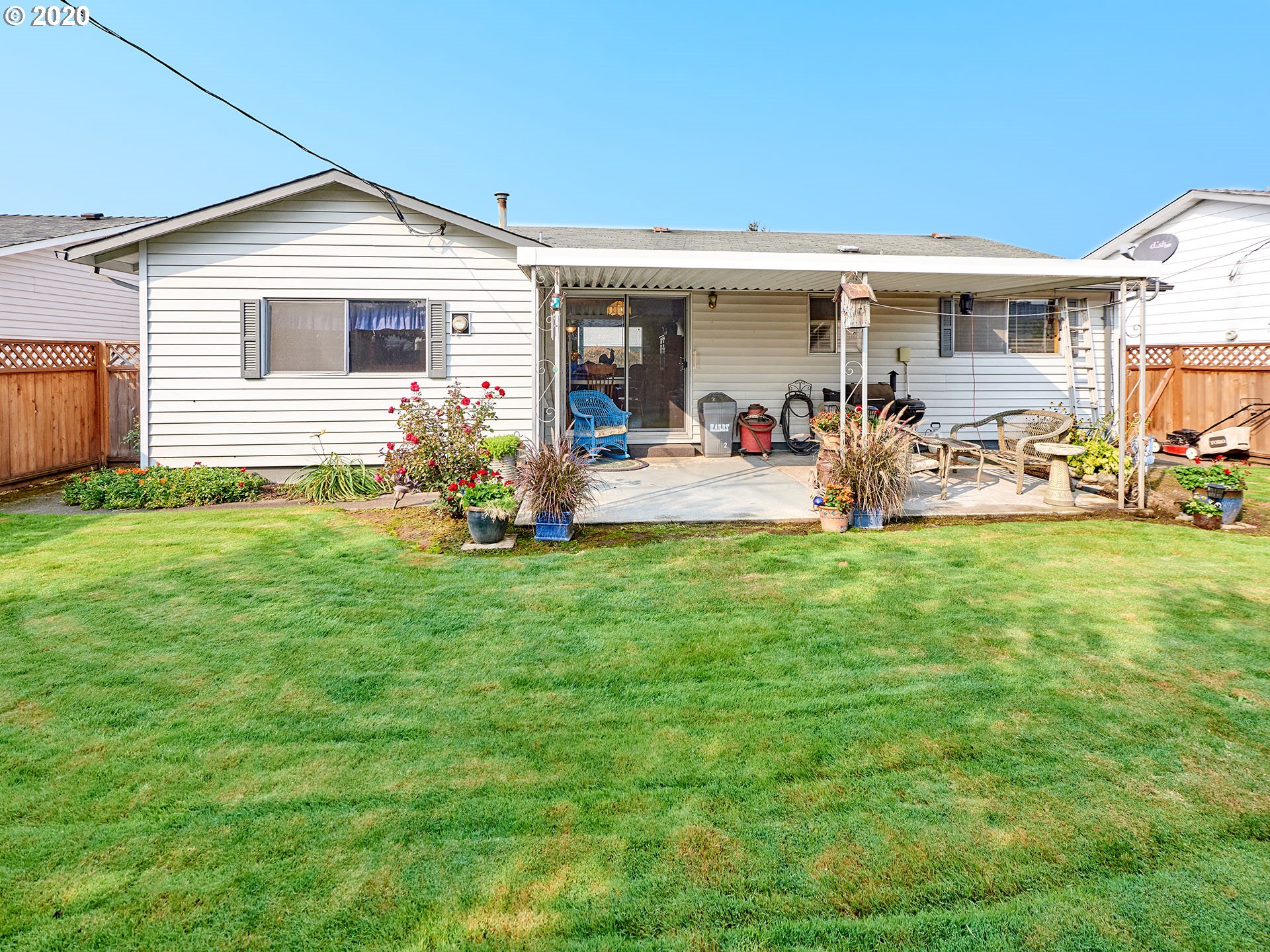 1982 Thompson Road Woodburn, OR 97071 - Photo 24 of 30 Gallery Image 24