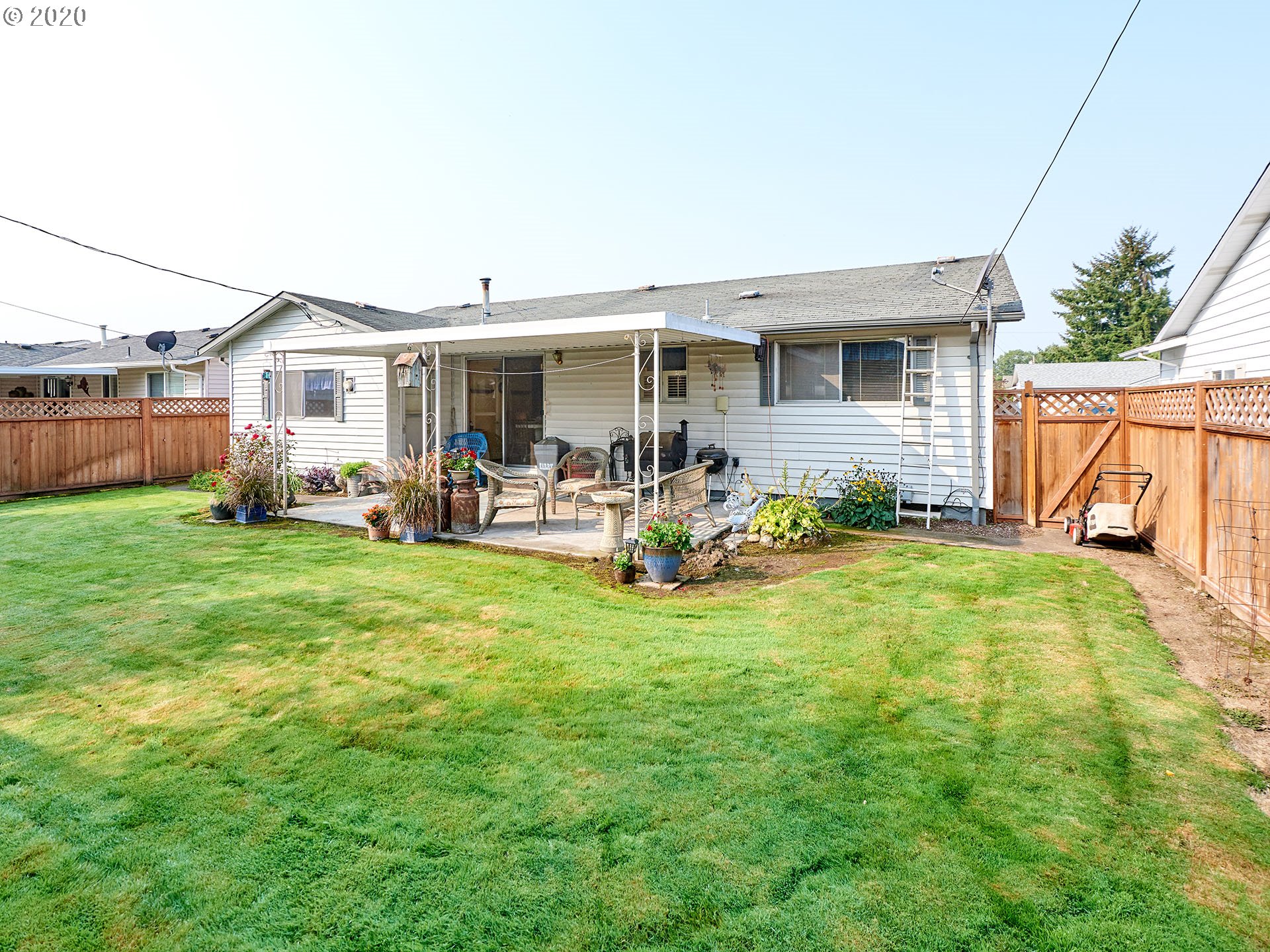 1982 Thompson Road Woodburn, OR 97071 - Photo 29 of 30 Gallery Image 29