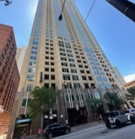 $3,600 | 33 West Ontario Street, Unit 20F, Chicago, IL 60654