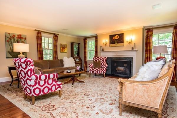 8 Sumner Road Wellesley, MA 02481 - Photo 13 of 42