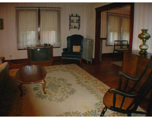 14 Banks Avenue Lexington, MA 02421 - Photo 3 of 7 Gallery Image 3