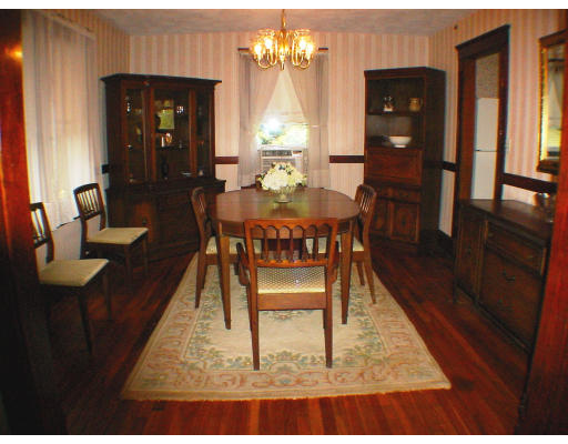 14 Banks Avenue Lexington, MA 02421 - Photo 5 of 7 Gallery Image 5