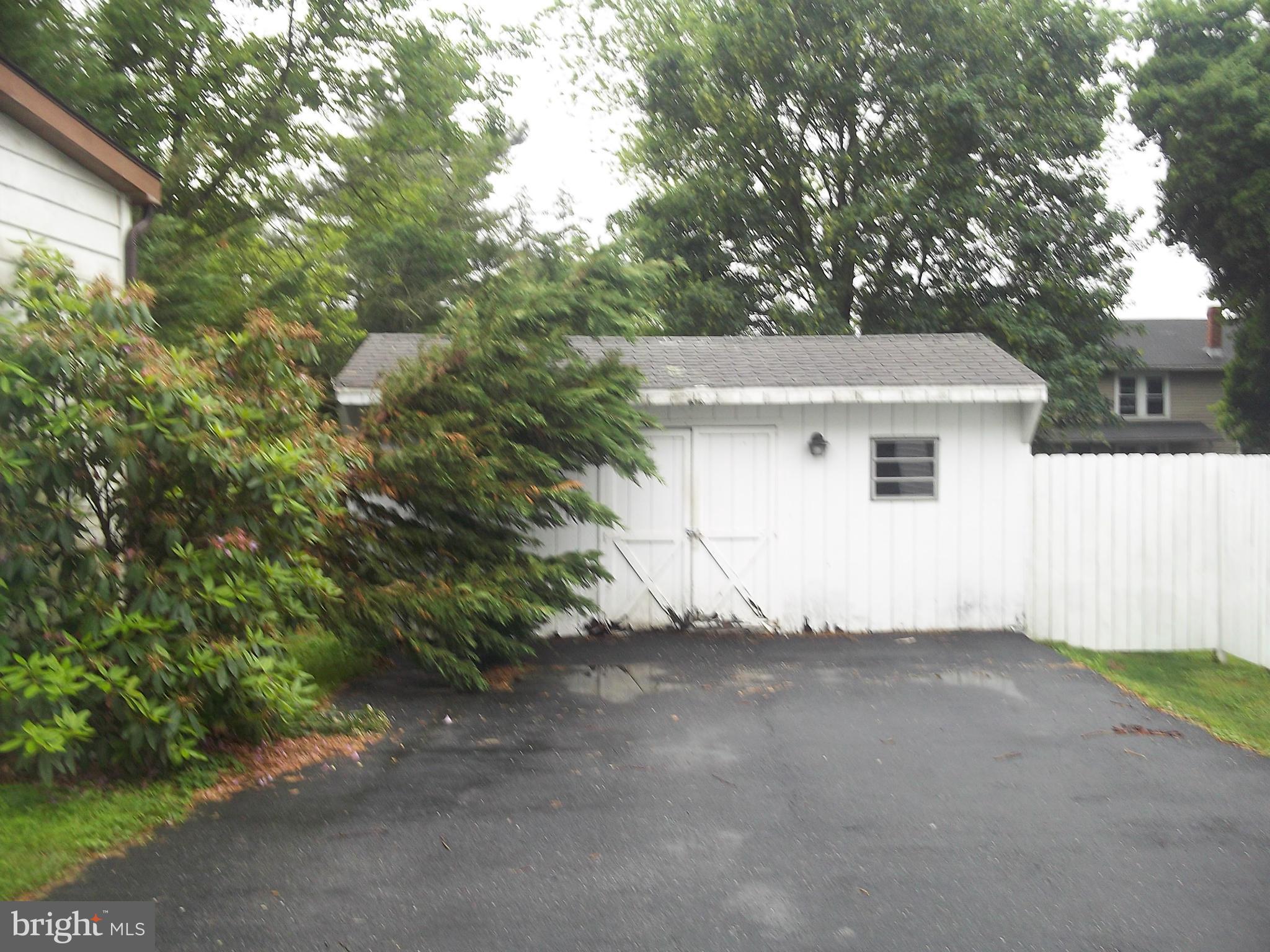 10 Wilson Avenue Rising Sun, MD 21911 - Photo 2 of 10 Garage