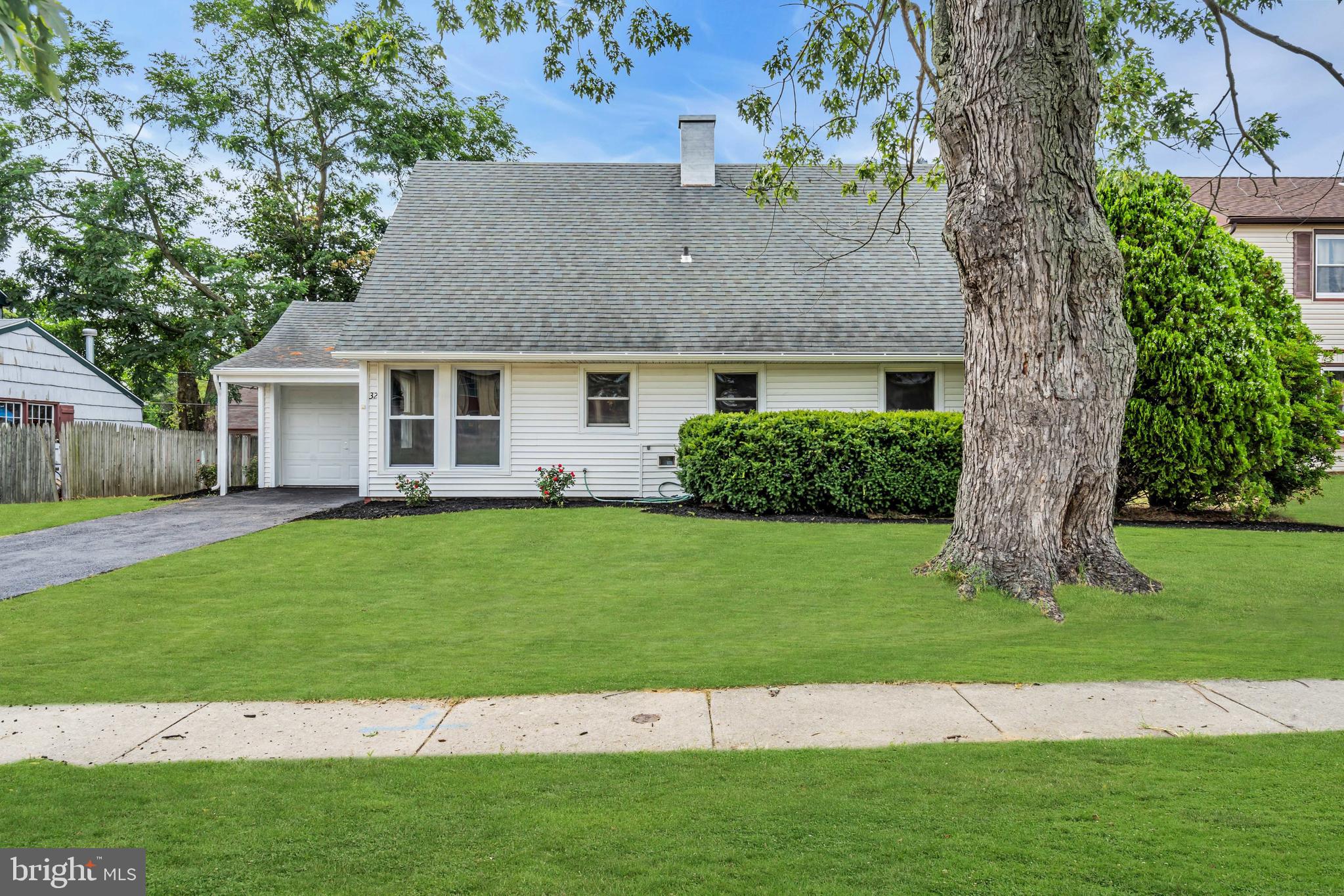 32 South Sunset Road Willingboro, NJ 08046 - Photo 3 of 34