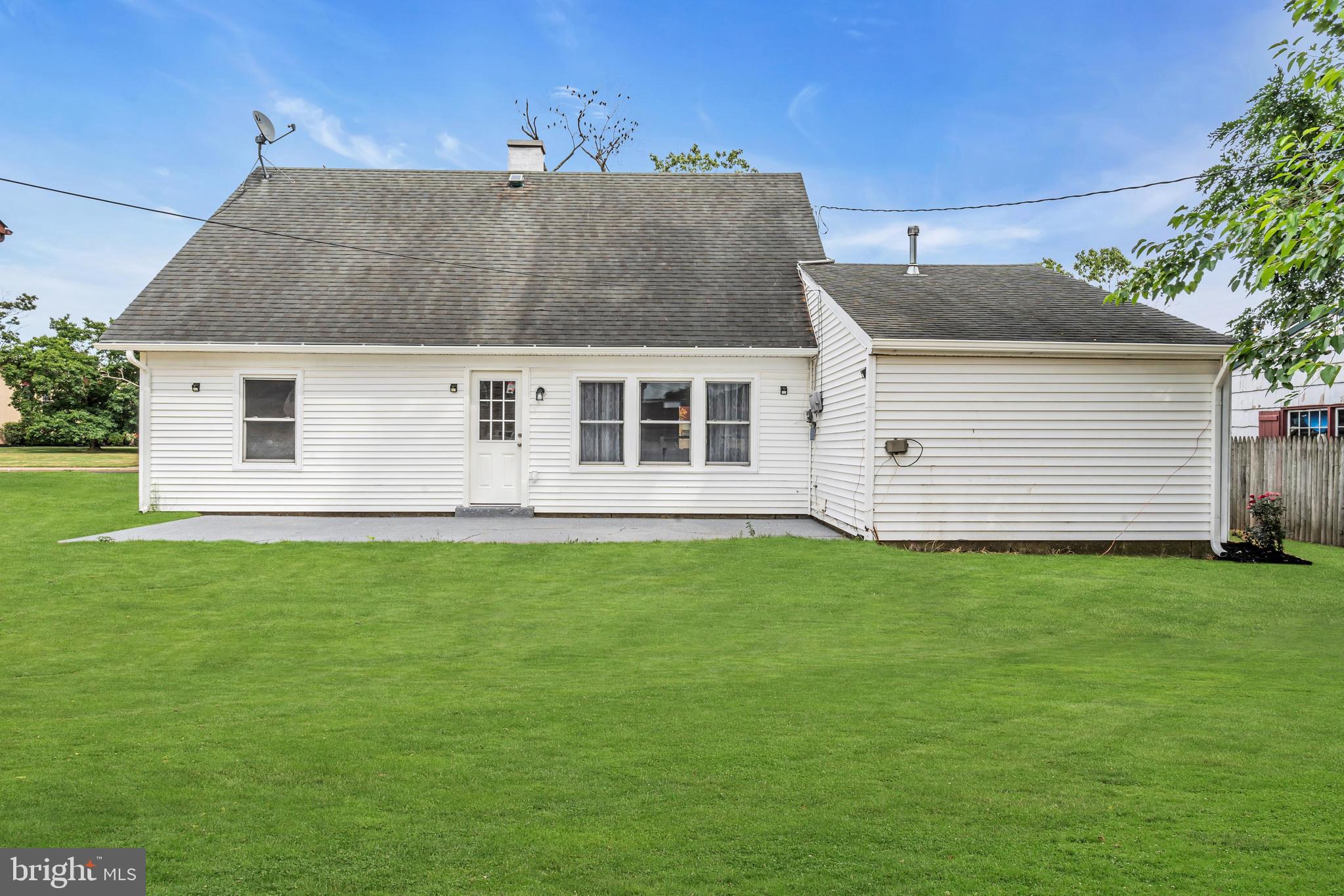 32 South Sunset Road Willingboro, NJ 08046 - Photo 33 of 34