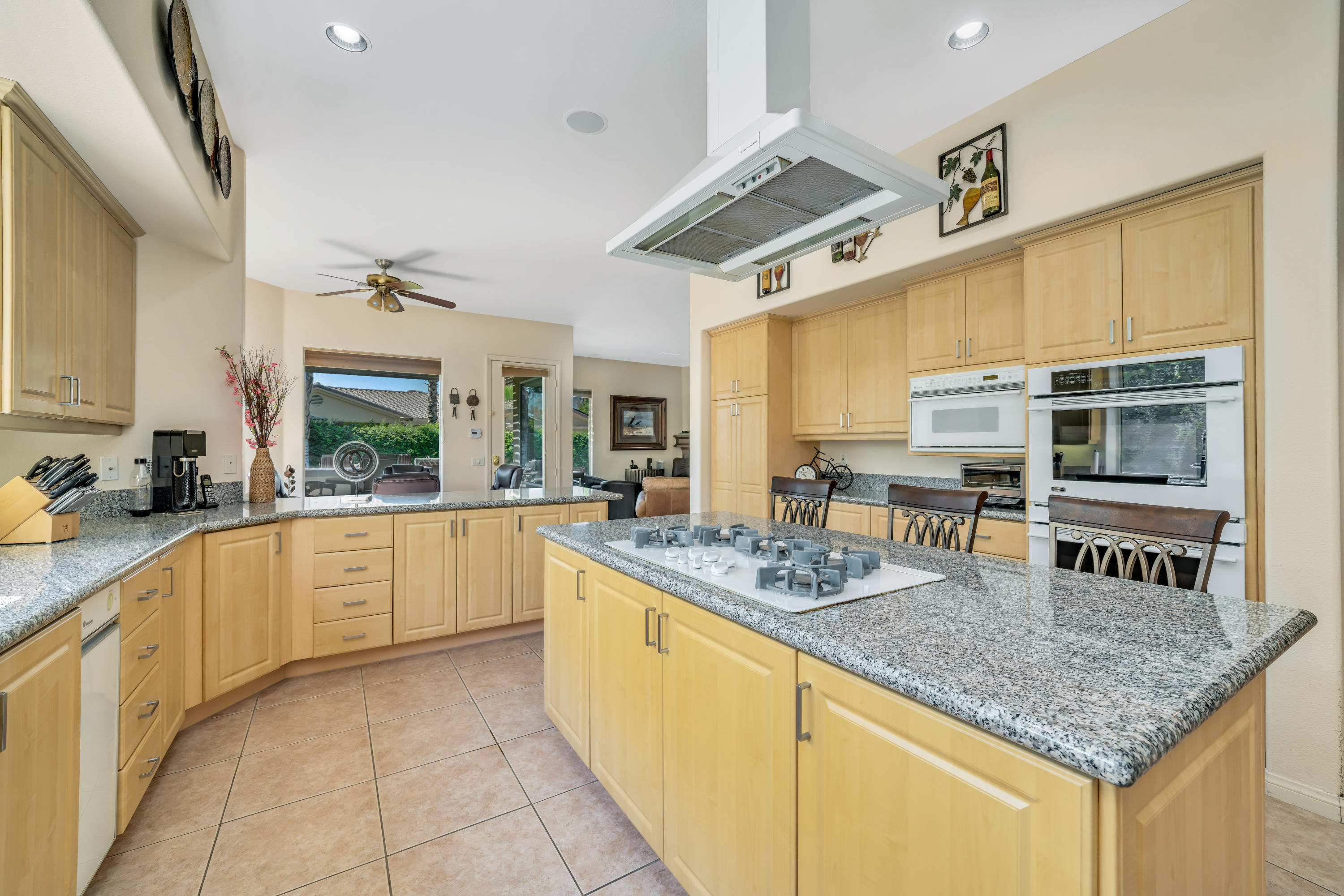 5 Sherwood Road Rancho Mirage, CA 92270 - Photo 11 of 43 Photo-28
