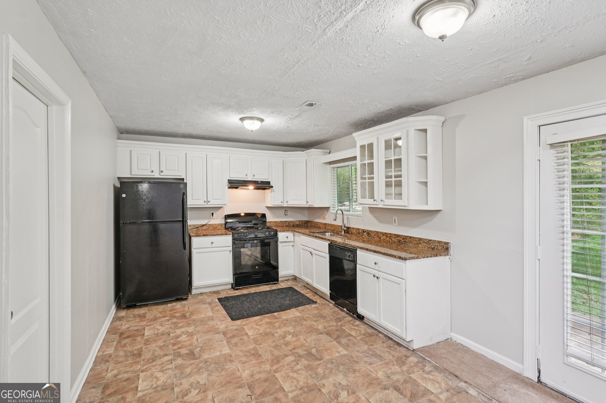 7335 Connell Road Fairburn, GA 30213 - Photo 12 of 34