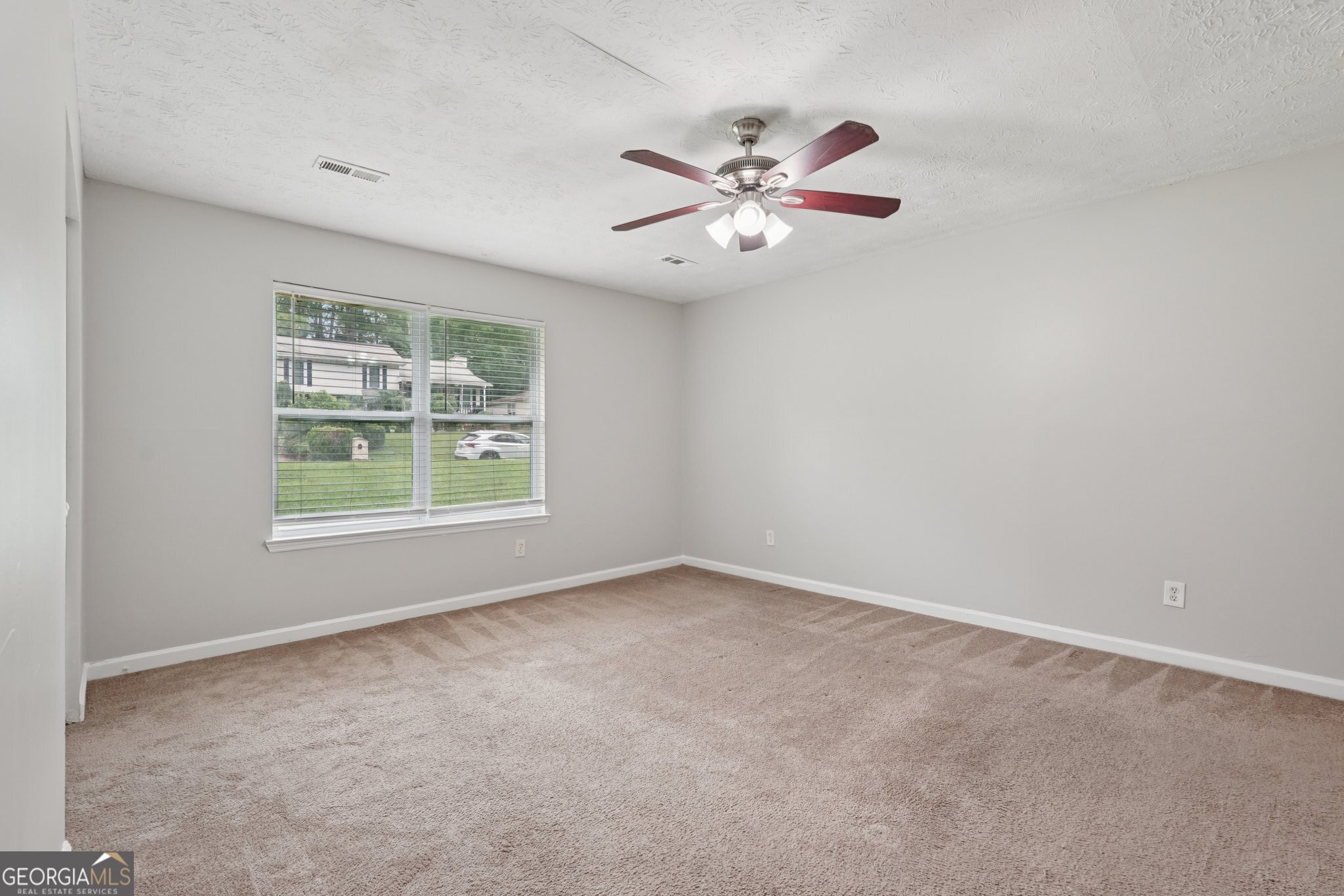 7335 Connell Road Fairburn, GA 30213 - Photo 16 of 34
