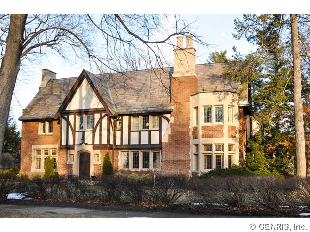 40 Douglas Road Rochester, NY 14610 - Photo 1 of 1 Exterior Front