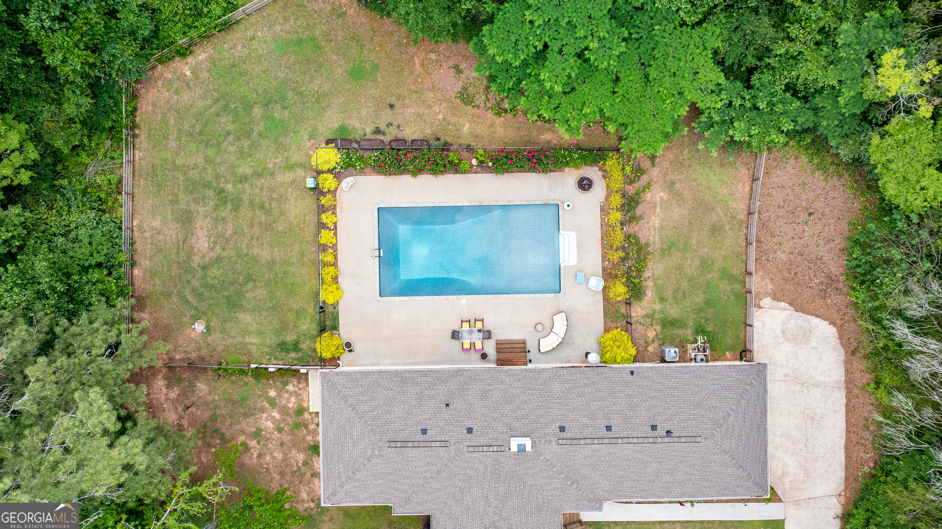 29 Red Bud Trail Newnan, GA 30263 - Photo 14 of 60