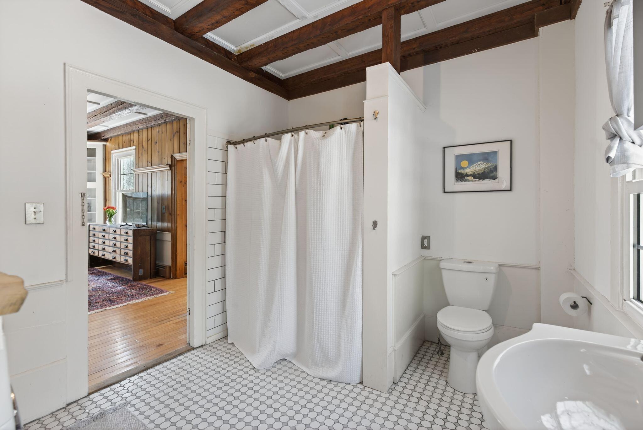 10 Lower Flying Point Road Freeport, ME 04032 - Photo 20 of 37 Full Bath/Laundry Room
