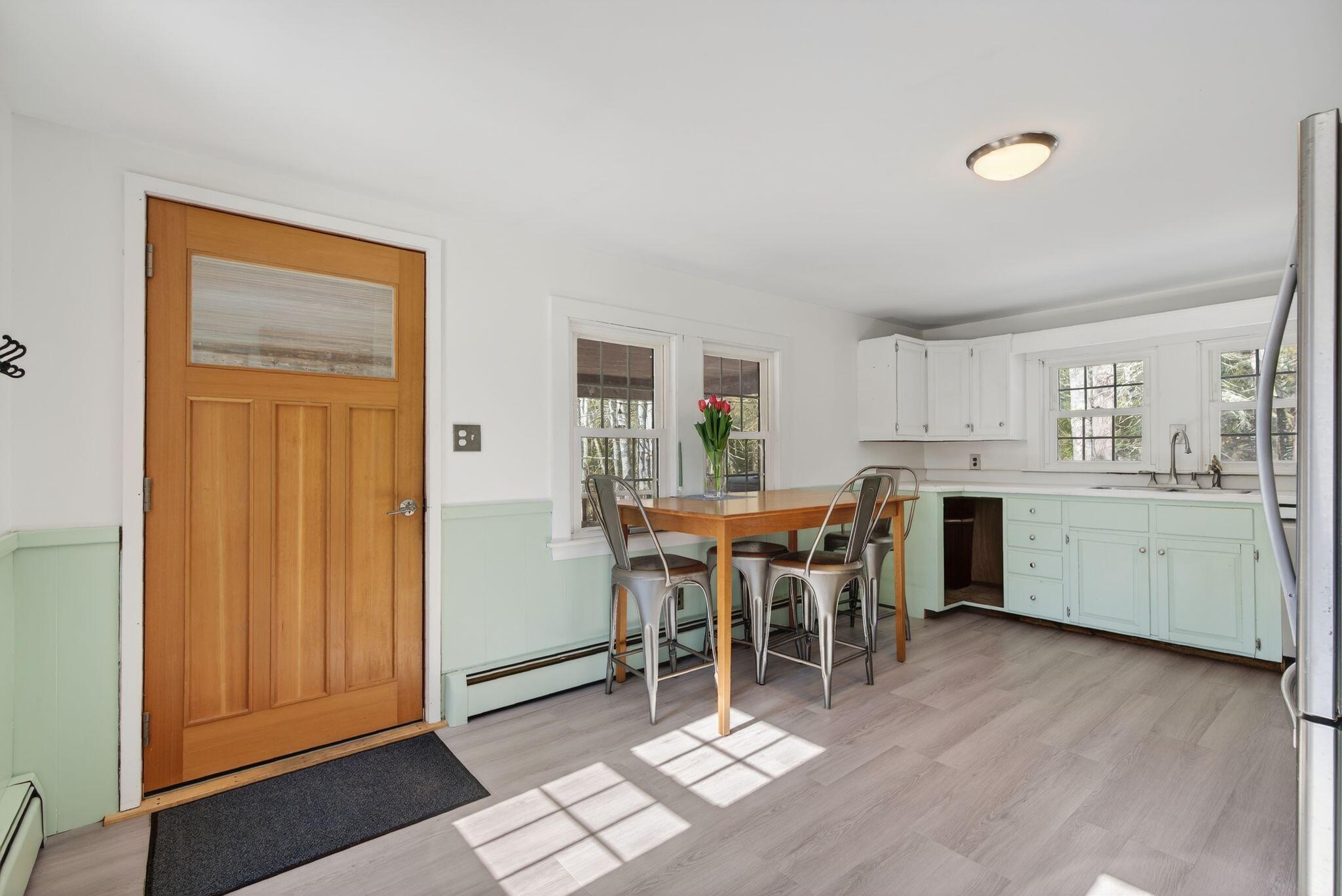 10 Lower Flying Point Road Freeport, ME 04032 - Photo 3 of 37 Front Entry