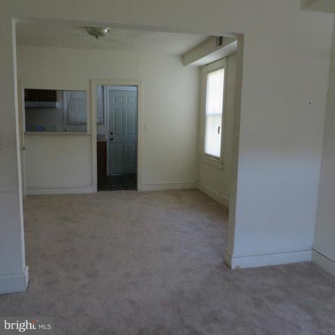 318 Raleigh Street Southeast Washington, DC 20032 - Photo 4 of 18 Living Room