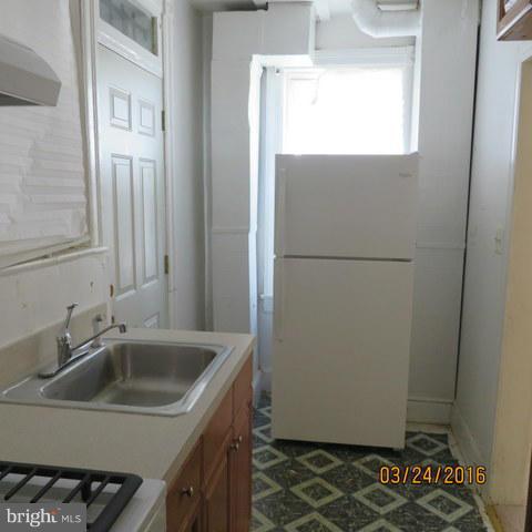 318 Raleigh Street Southeast Washington, DC 20032 - Photo 8 of 18 Kitchen