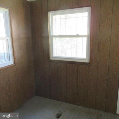 318 Raleigh Street Southeast Washington, DC 20032 - Photo 10 of 18 Interior (General)