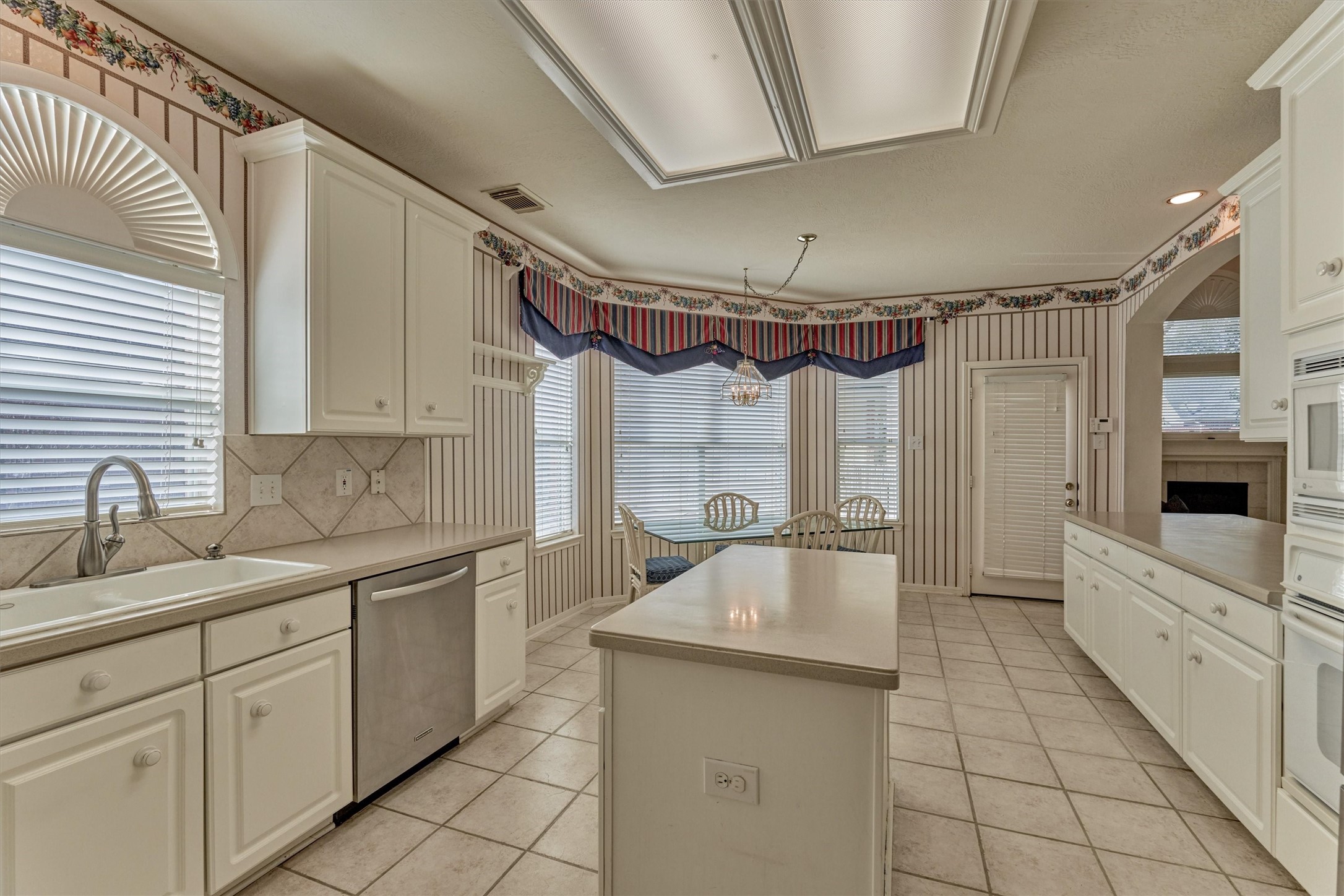 3406 Stone Ivory Court Spring, TX 77388 - Photo 18 of 43