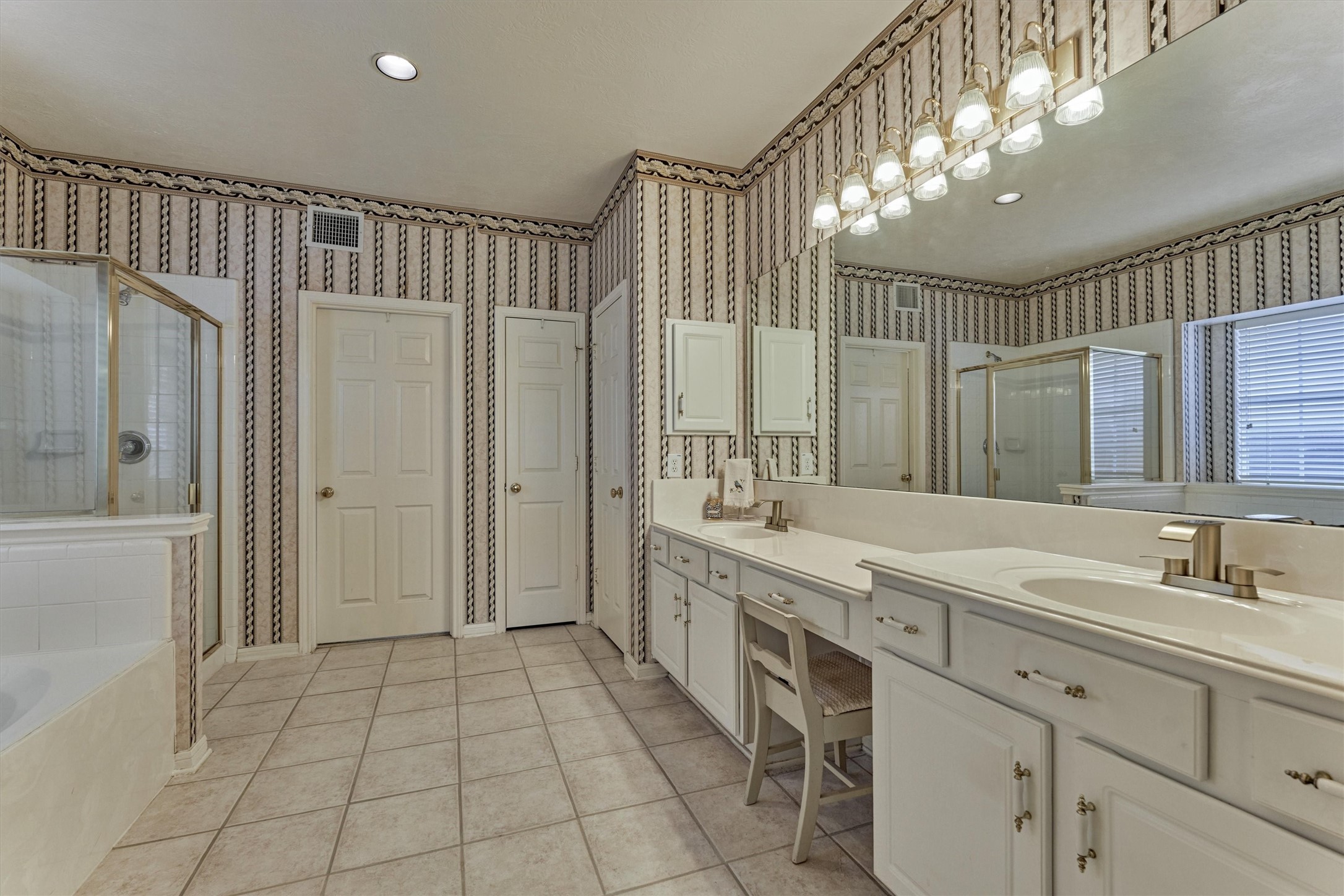 3406 Stone Ivory Court Spring, TX 77388 - Photo 3 of 43