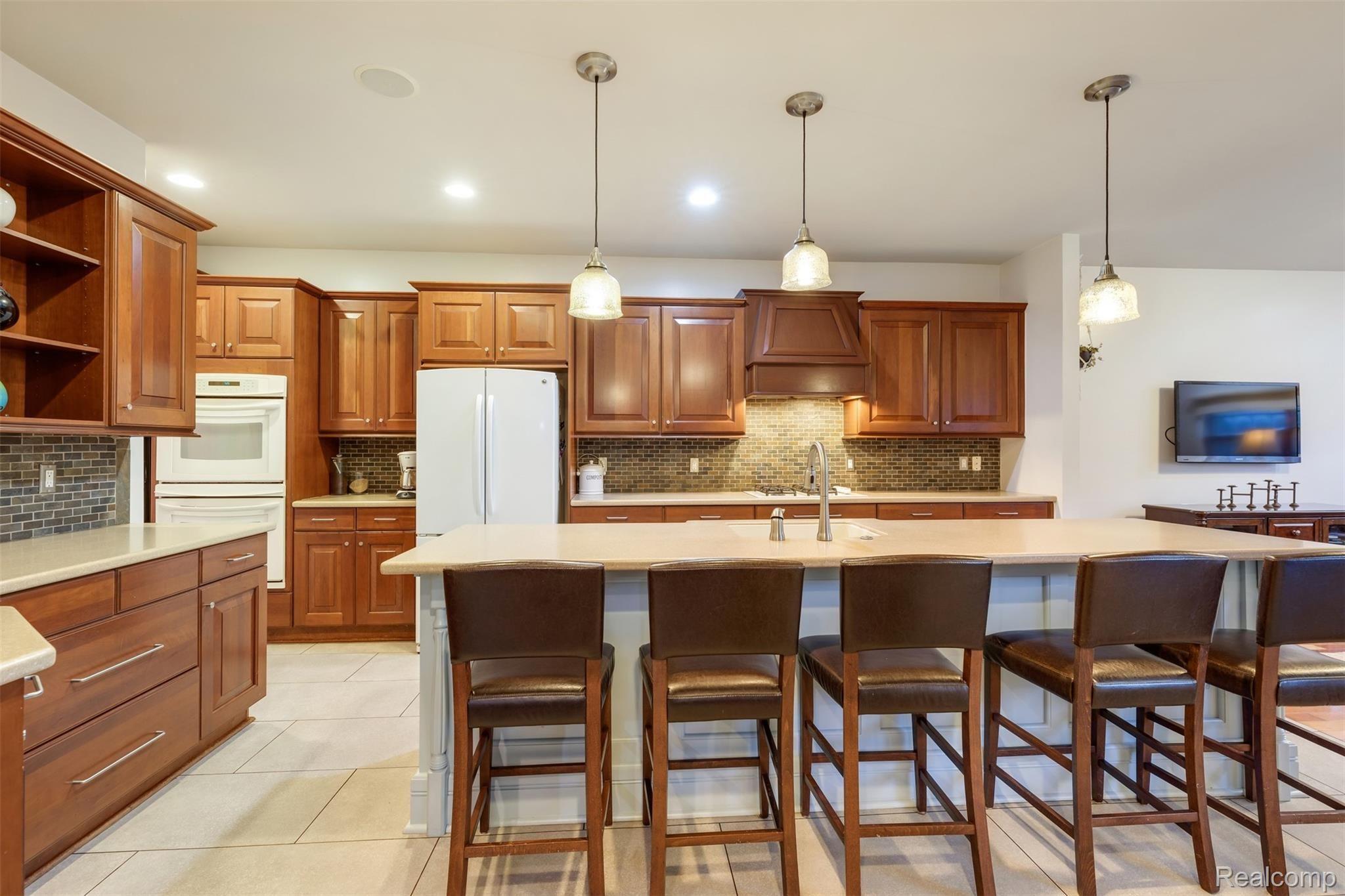 17651 Meridian Road Grosse Ile, MI 48138 - Photo 22 of 52 XA9A0381 Output.jpg