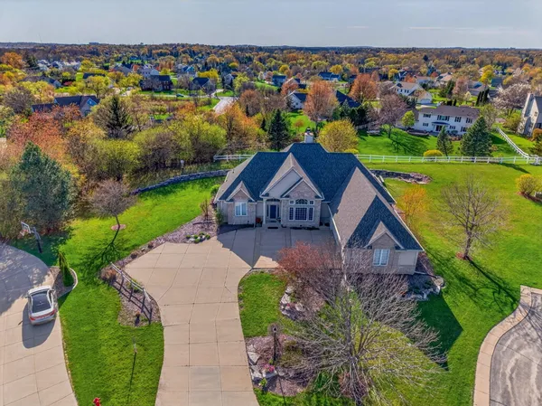 $899,000 | W132-n6509 West View Court, Menomonee Falls, WI 53051