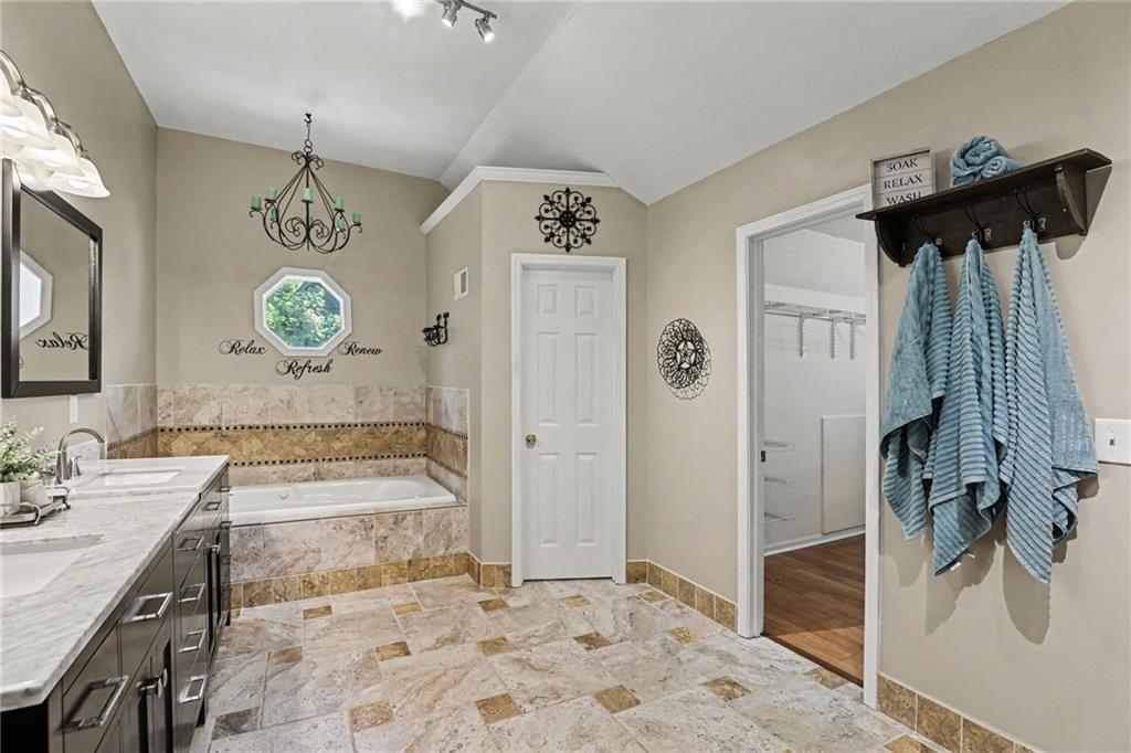 5304 Mullen Road Shawnee, KS 66216 - Photo 22 of 58